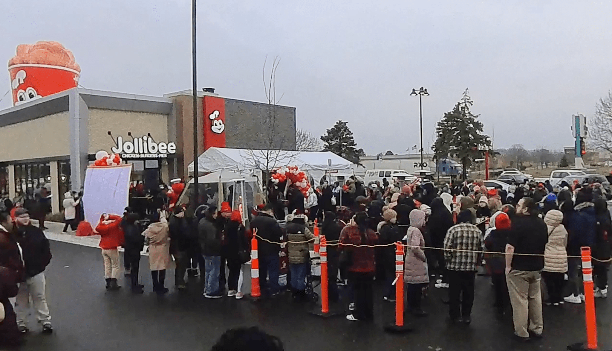 Jollibee USA Opens First Store in the State of Michigan, USA The